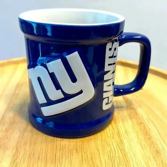 New York NY Giants NFL mug 4” tall - Picture 1 of 5